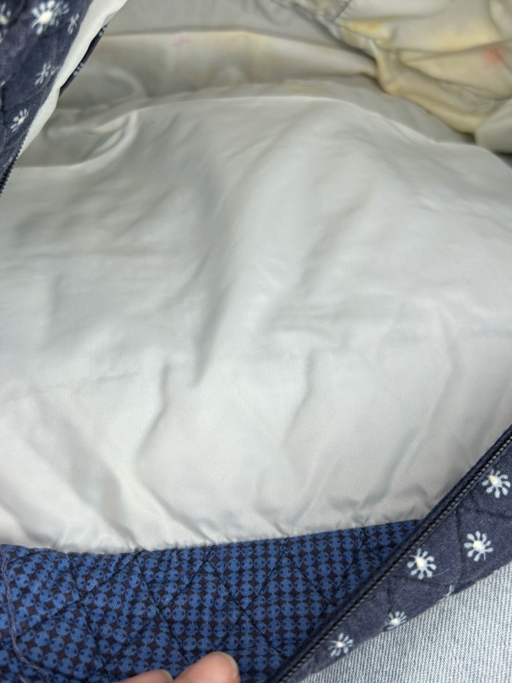 Vera Bradley Quilted Seaport Navy Paisley Diaper bag - Picture 11 of 11
